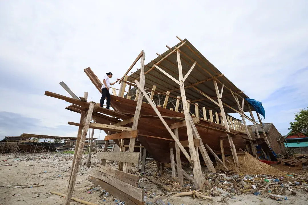 How Much to Build a Phinisi Sailboat in Indonesia? Full Cost Breakdown